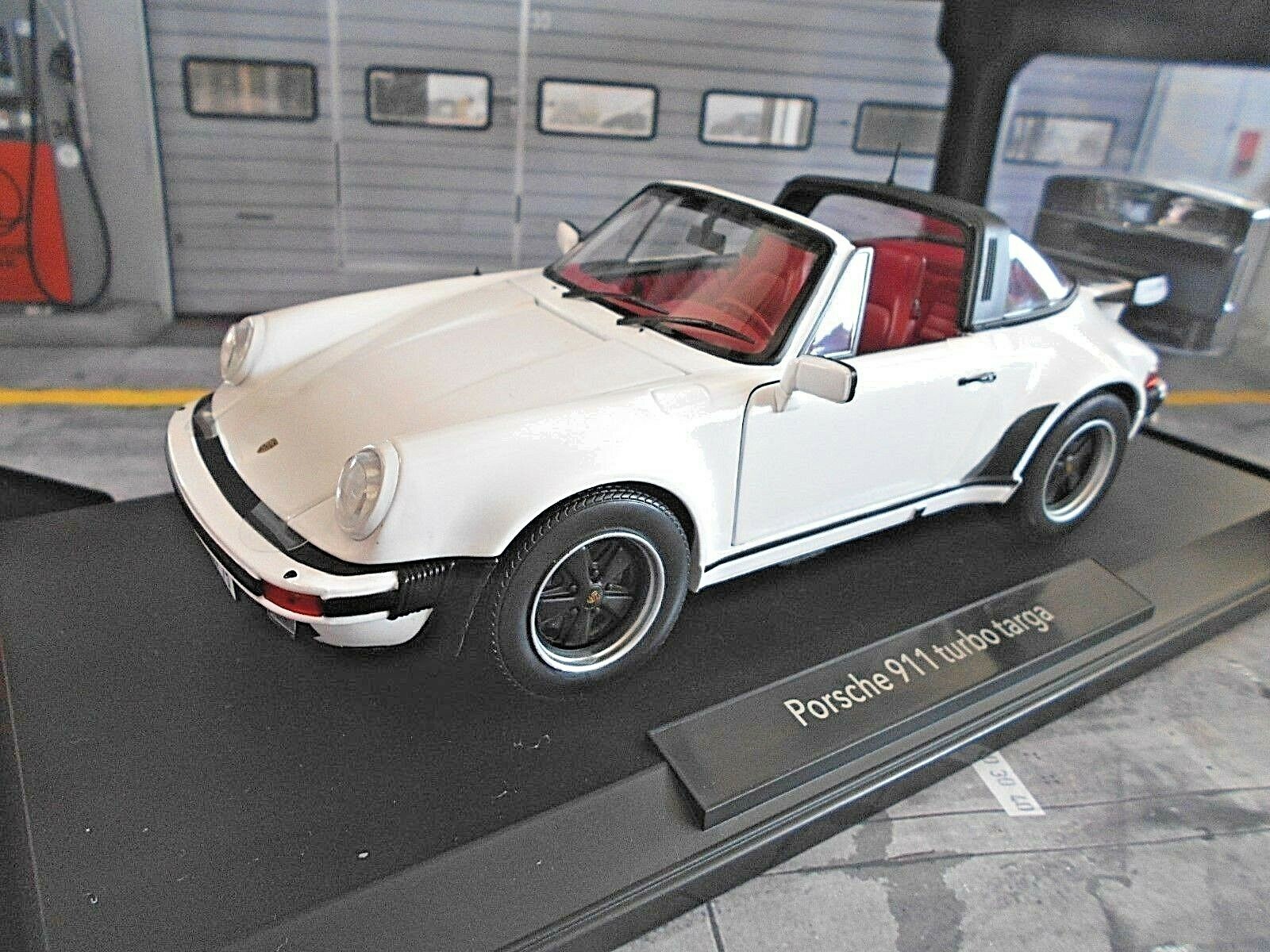 PORSCHE 911 930 Turbo Targa 1987 WHITE BIANCO 187660 NOREV 1:18 PORSCHE 911 930 Turbo Targa 1987 WHITE BIANCO 187660 NOREV 1:18