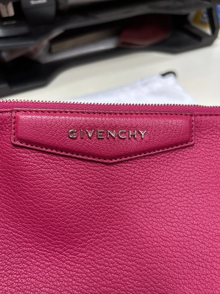 Bolsa de cuero Givenchy Antigona mediana rosa brillante Foto 3 de 4