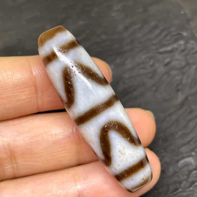 Antique Magic Power Tibetan Old Agate *2 Tiger Teeth* Amulet Dzi Bead