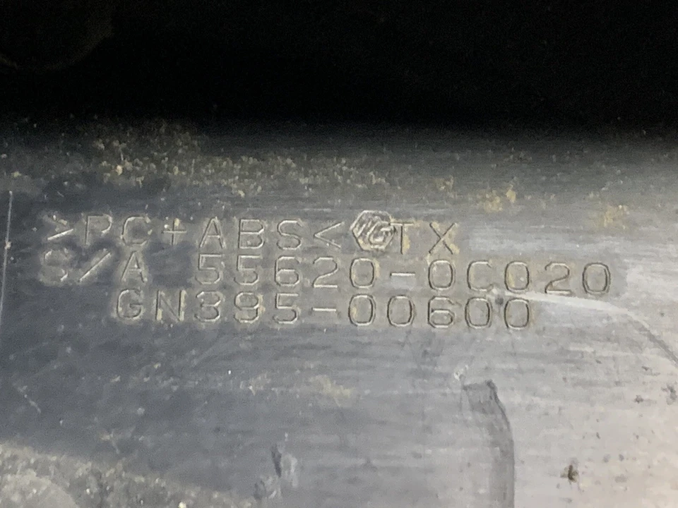 Portavasos Toyota Tundra 2007-2013 doble cabina piso central 55620-0C020 Foto 3 de 3