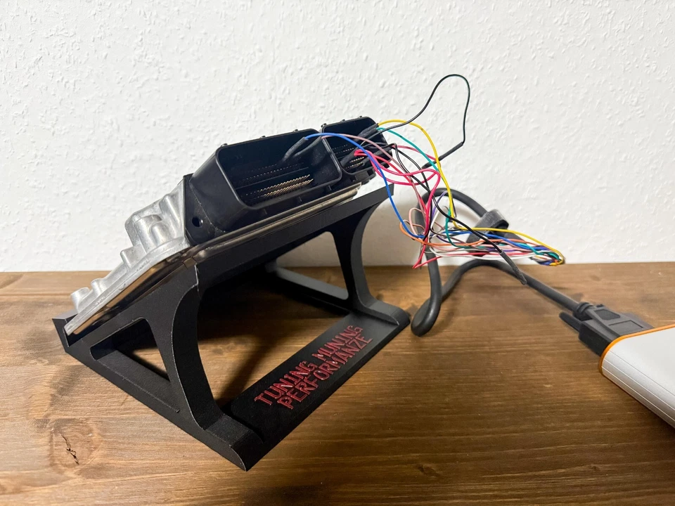 ECU Bench Ständer Carbon Halterung für ChipTuning  – mit personalisierbarem Logo - Bild 3 von 4