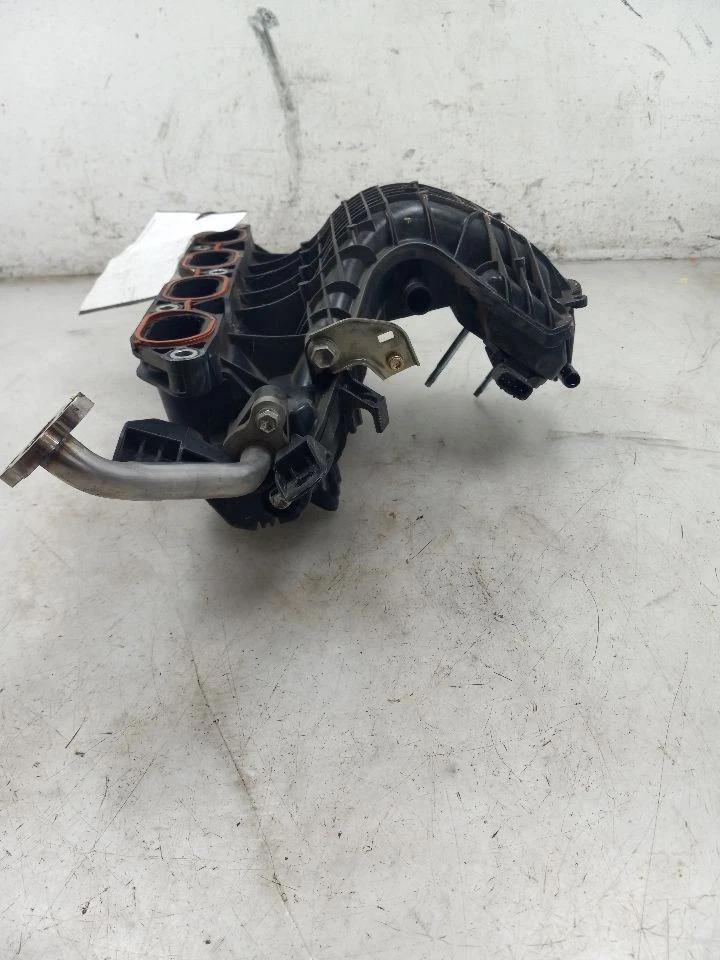 10 11 12 13 14 15 16 17 18 TOYOTA PRIUS V COLECTOR DE ADMISIÓN ENCHUFABLE 17120-37054 Foto 4 de 4