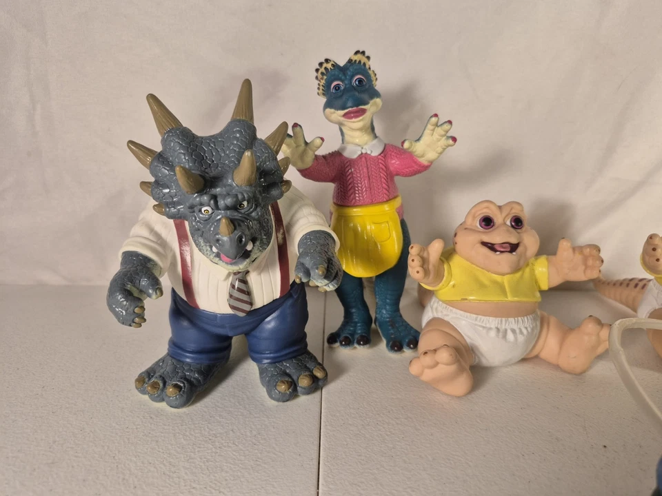 Dinosaurios Disney TV Show Figura Juguete Lote de 4 Familia Sinclair De Colección Años 90 Foto 3 de 4