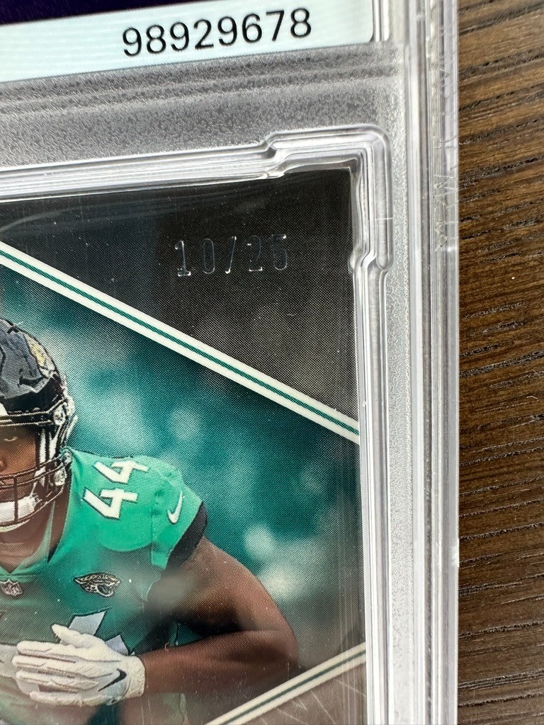 Travon Walker 2022 Phoenix Auto Autograph Glove Patch RC Jaguars 10/25 PSA 8 SSP view 4
