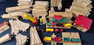 BRIO Wooden Train Set with Tracks and Accessories Z#1008