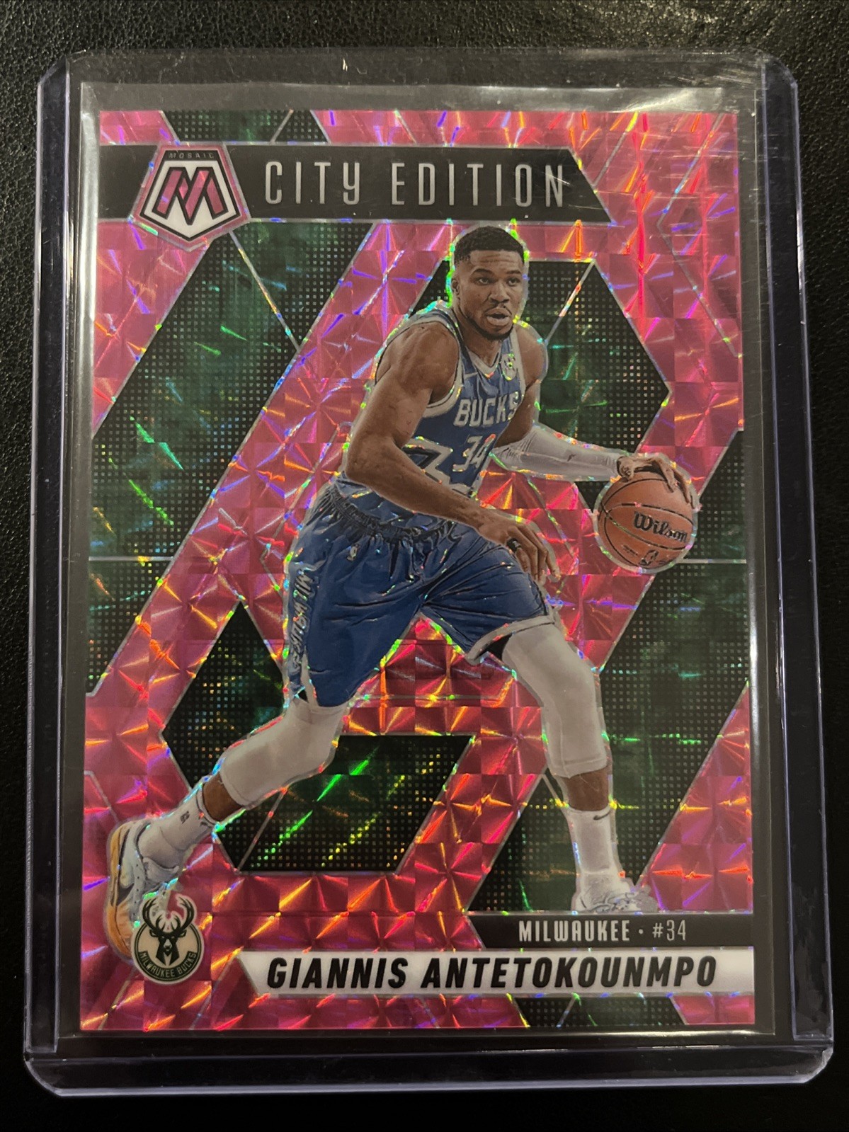 2024-25 Panini Mosaic City Edition Giannis Antetokounmpo #282 Pink /175