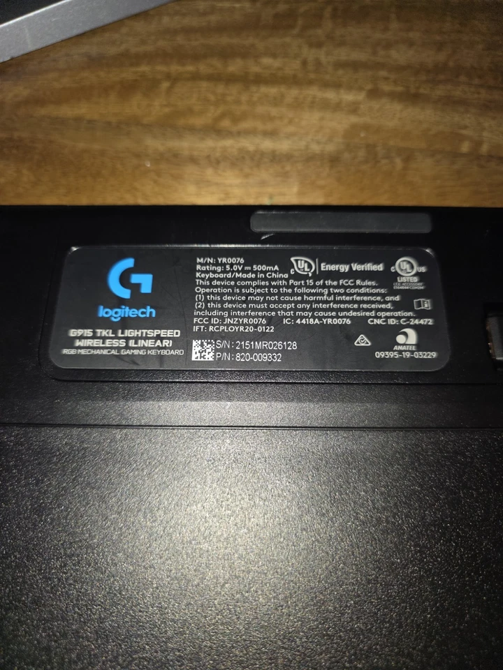 Teclado mecánico táctil para juegos Logitech G915 TKL Lightspeed inalámbrico RGB Foto 3 de 3