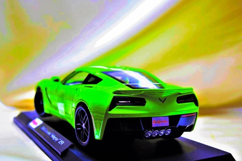 Maisto 1/18 Chevrolet Corvette Stingray Z51 Diecast Model Car New - Picture 5 of 6