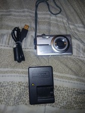 Olympus FE-370 8MP Digital Camera Silver 5x Zoom w/ Charger Battery