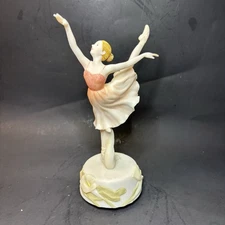 Vintage Ballerina Music Box Figurine Plays Sugar Plum Fairy Sankyo Works Perfect