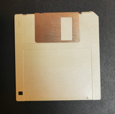 8 Stück beige Disketten 2HD  3,5'' Floppy Disk MS-DOS 1,44MB NEU