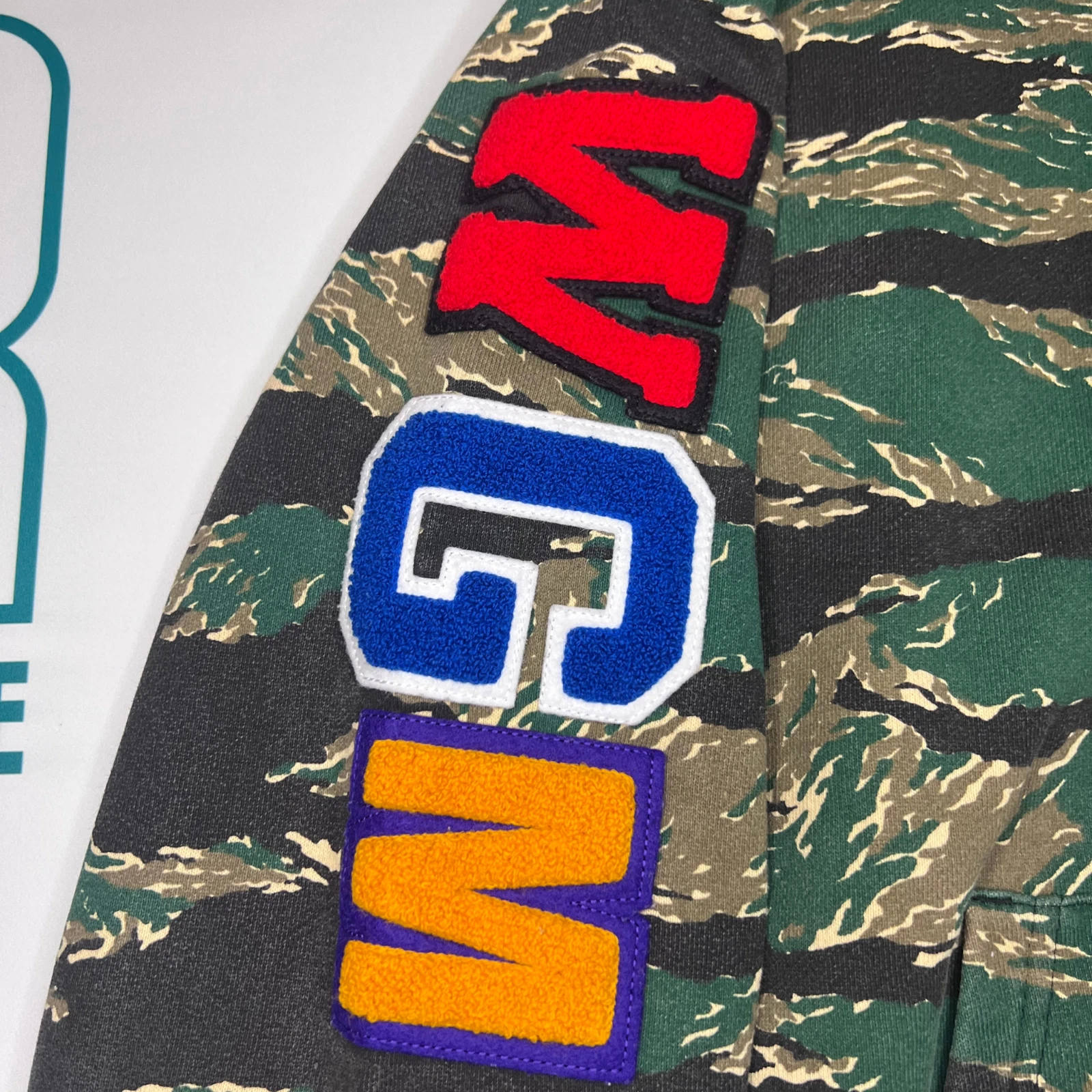 A BATHING APE (BAPE) Felpa con cappuccio full zip A Bathing Ape Tiger Camo M (si adatta a Small) verde buone condizioni