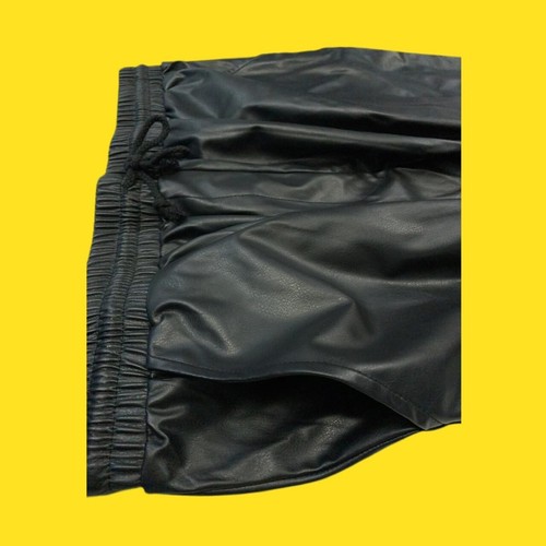 V BY VERY Elasticated Waist Drawstring Faux Leather Trousers in Black, UK 20 - Picture 3 of 4