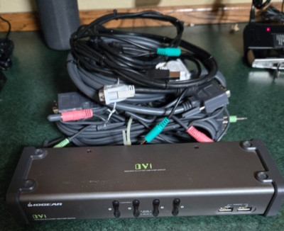 IOGEAR 4-Port DVI KVM Model No GCS1104 with 4 cable sets (See Desc)
