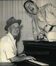 1958 Press Photo Jimmy Durante with Milton Berle at piano - tup21233