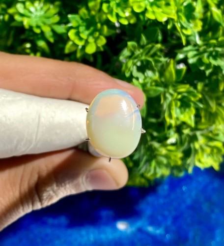 8 Carat Natural Australian Opal Gemstone, AAA+ Quality Loose Gemstone 15x12x4mm. - Picture 4 of 9