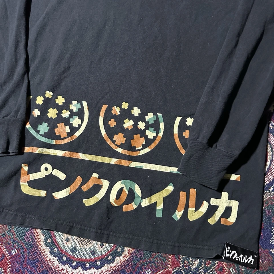 Pink Dolphin Men's Black Camo Script Long Sleeve T-Shirt Double Sided Size M - Image 2 of 4