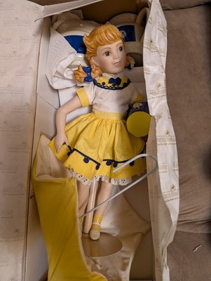 Morton Salt Girl With Cups
