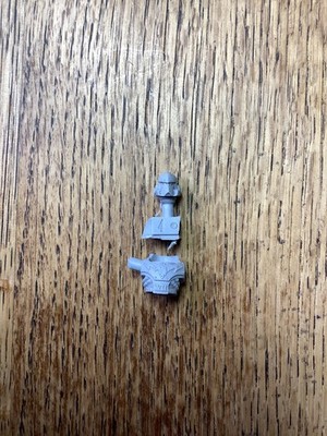 Warhammer Forge World Imperial Fists Upgrade Set Phalanx Warder Head & Torso a