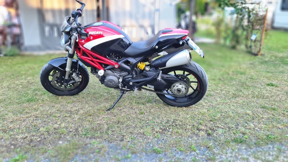 Ducati Monster 796 ABS - Bild 3 von 4