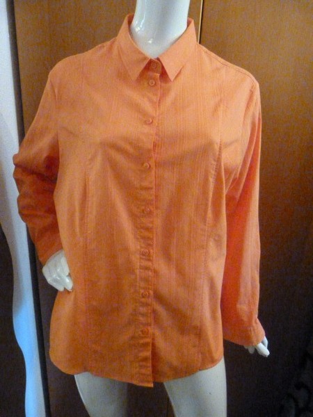 Bluse von Charles Vögele, Gr. 46, lachs
