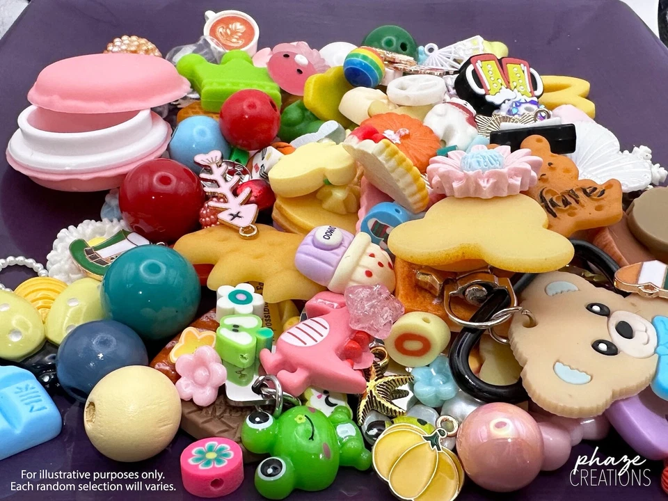 150+ Dijes para bolsas a granel, baratijas, cuentas, minis, más | resina, acrílico, metal Foto 2 de 4