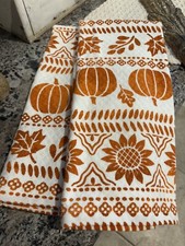 Pretty Fall Autumn Hand Towels Set Of 2 100 Cotton Pumpkin Leaves Flowers