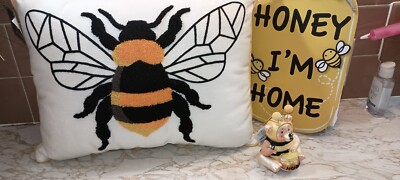 C&F-BUMBLE BEE TUFTED  PILLOW-HANDCRAFTED - 2020-NEW-14'' X 18''