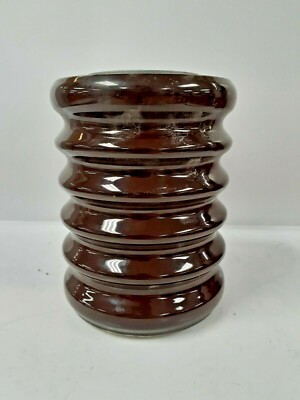 NEWTON NEWHAVEN CERAMIC CYLINDER INSULATOR