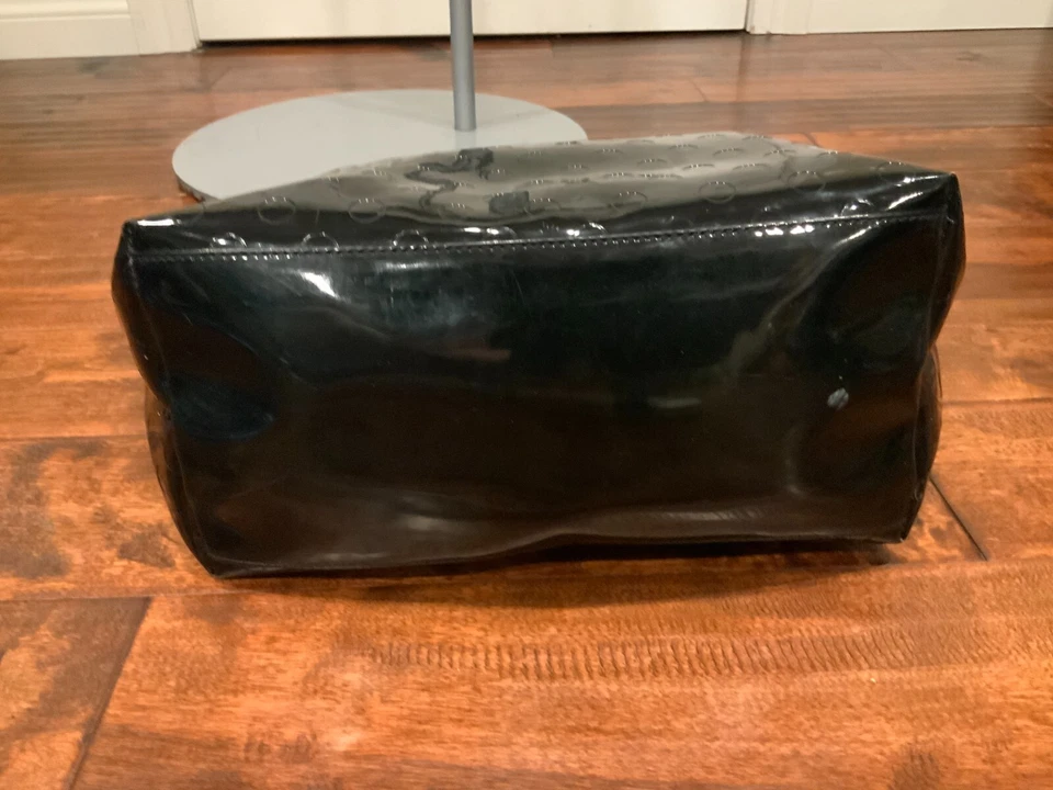 Bolso de Mano Kate Spade New York Camelia Negro Charol Lazo Grande $195 Foto 4 de 4