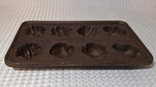 Vintage Cast Iron Muffin Cornbread Pan 8 Mold Vegetable Fruit Shapes Taiwan - Picture 4 of 11
