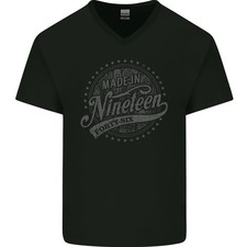 Camiseta de Algodón Color Negro de Cuello En V Gildan 64V00 79º