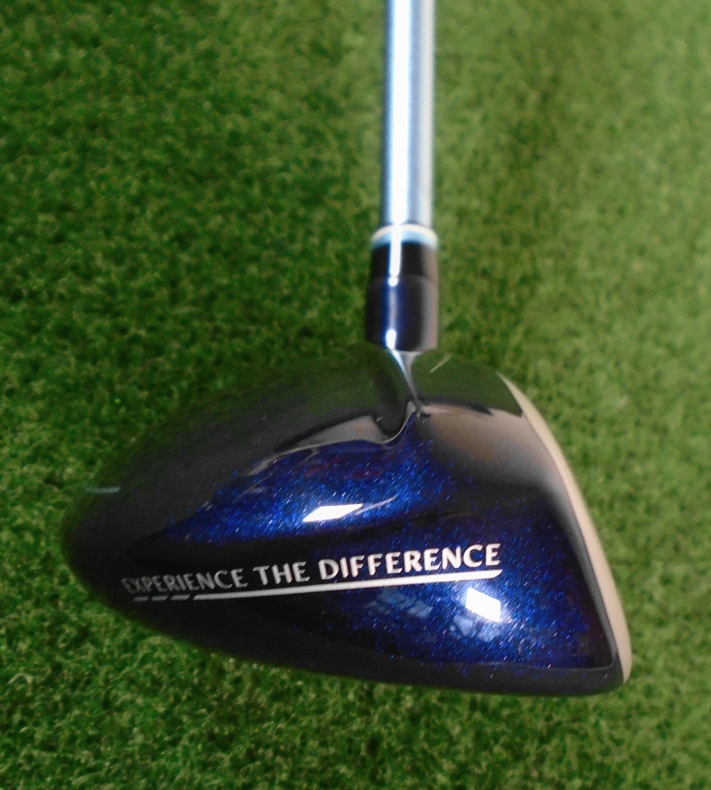 New XXIO 13 Women's 28* 6 Hybrid, MP1300L 34g 2221 Ladies Graphite w/Headcover