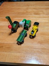 Thomas the Train  Friends Magnetic Wooden Railway Trains Cars Lot Of 4