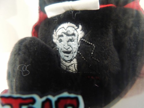 THE MUNSTERS BEAR GRANDPA MUNSTER #1109 WITH MUNSTERS BEAR KEEPER CONTAINER NEW - Picture 2 of 4