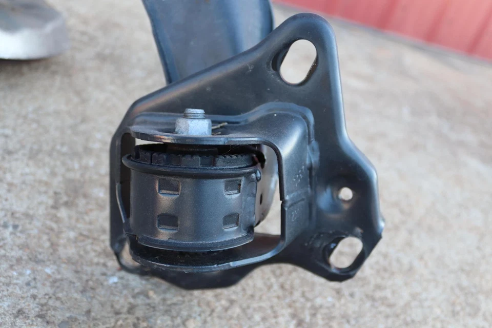 2020 - 2021 宝马 M235I XDRIVE F44 后轮右轴扣轮轴承轮毂原始设备制造商 — 第 2/4 张图片