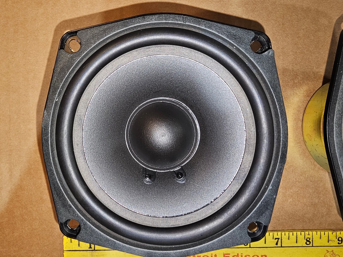 24AA38 YAMAHA NS-AC142 PARTS: PAIR OF SPEAKERS, 110018, 6