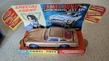 CORGI #261  - JAMES BOND ASTON MARTIN DB5. VERY 1st 1965 ISSUE  Boxed. 