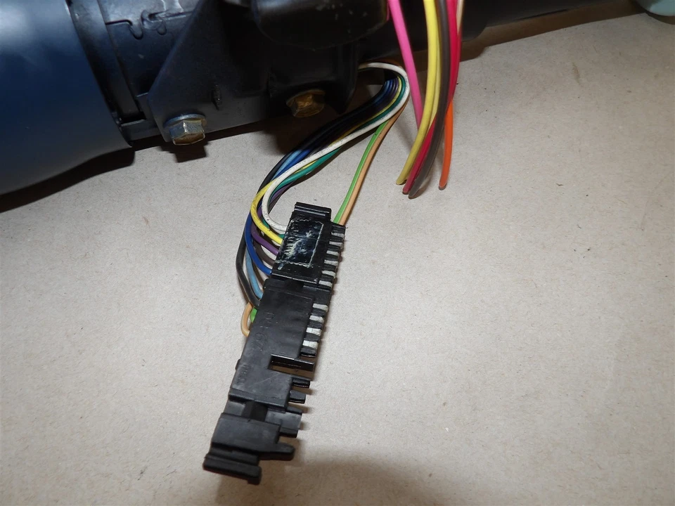 Coluna de direção OLDSMOBILE CALAIS 1985-1990 piso inclinação mudança AT com CONTROLE DE CRUZEIRO - Imagem 4 de 4