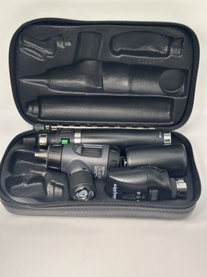 Welch Allyn Diagnosis/Medical Set With PanOptic & MaceoView 