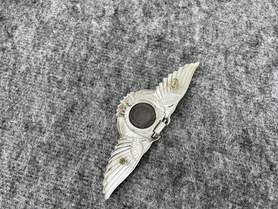 CUBIERTA EMBLEMA CERRADURA MALETERO LOGO MOLDEADO BENTLEY TURBO R (1988-1998) Foto 3 de 3