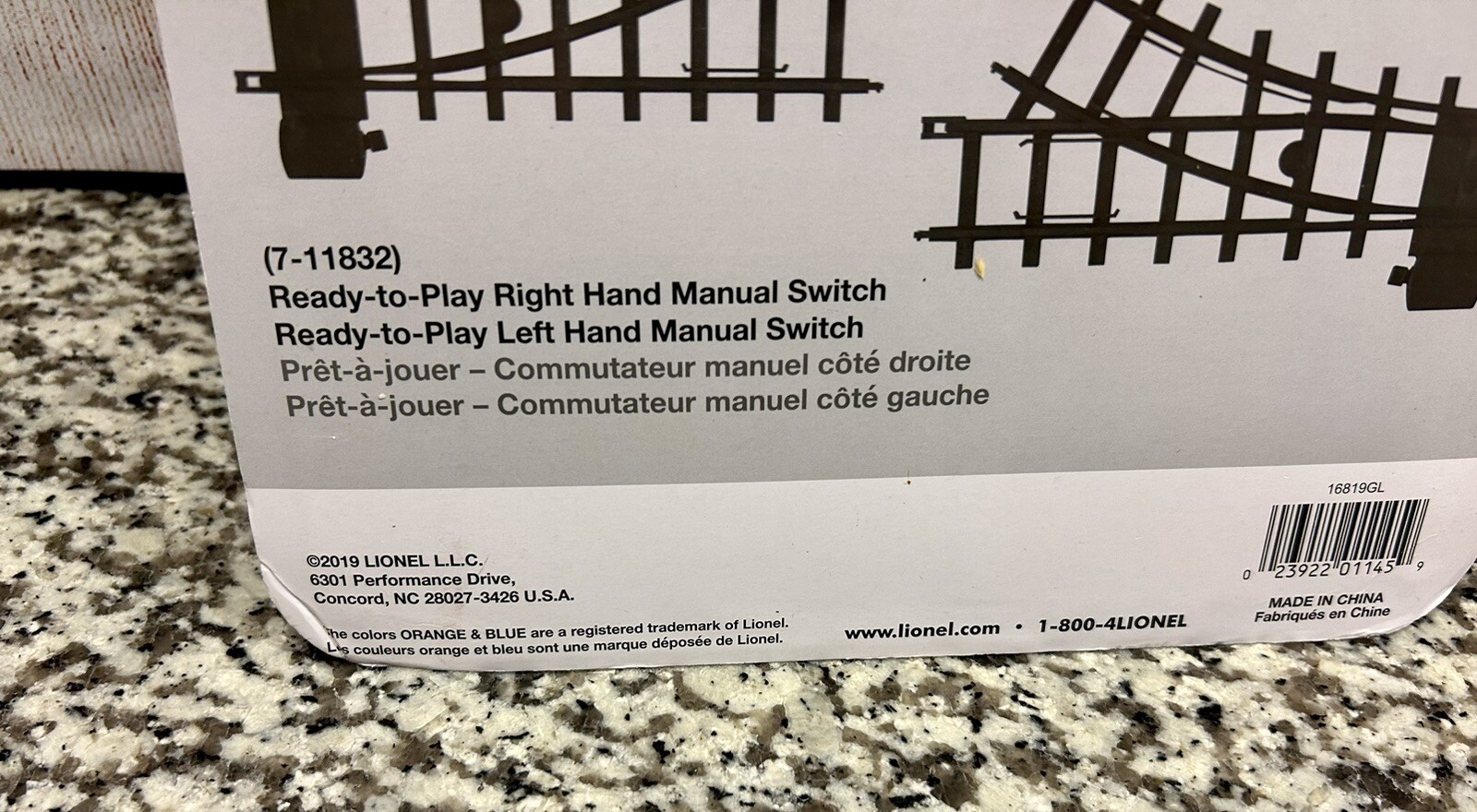 NEW Lionel ReadyToPlay Straight Train Track 12 Pieces (711826) G