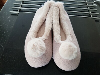 Bedroom Athletics Womens Freya Pom Pom Glitter Ballerina