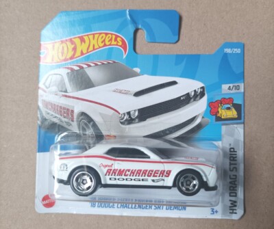 Hot Wheels 1:64  2018 #198 Dodge Challenger SRT weiß ''Drag-Strip'' FJV76 NEU OVP