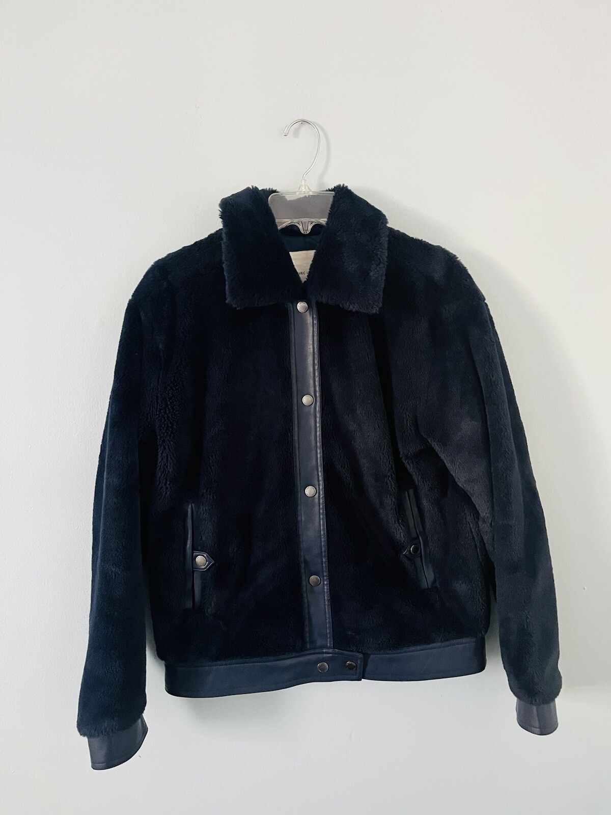 Avec Les Filles Oversized Bomber Jacket Womens Navy Faux Fur Mob Wife Old Money