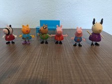 Peppa Pig School Desk 6 Figures Lot