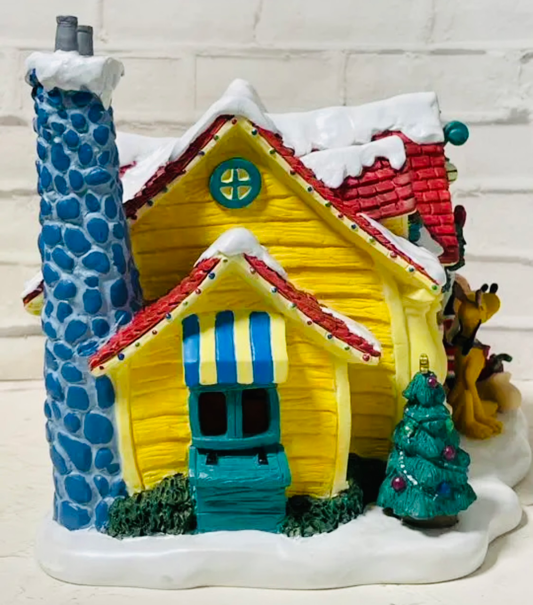 DIYTOWN Mickey's House フィギュアセット Disneyland ToonTown Mickey's House Christmas Figure Mickey