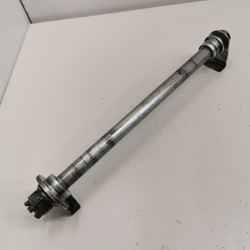 Kawasaki ZZ-R 600 E ZX 600 E EZ:01 Hinterachse Achse hinten C5090