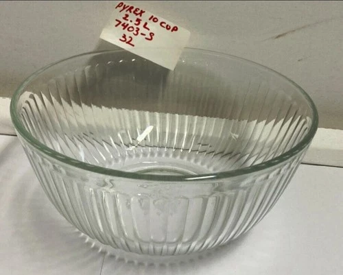 Pyrex Clear Ribbed 2.5-quart (10 Cup) Glass Mixing Bowl #7403-S free shipping