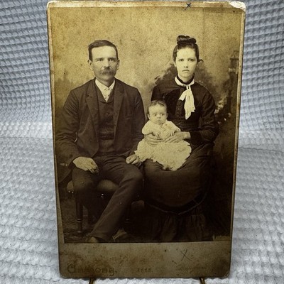 1888 Texas Cabinet Card Family Photo Sam Parr Wife Lula Baby Mary